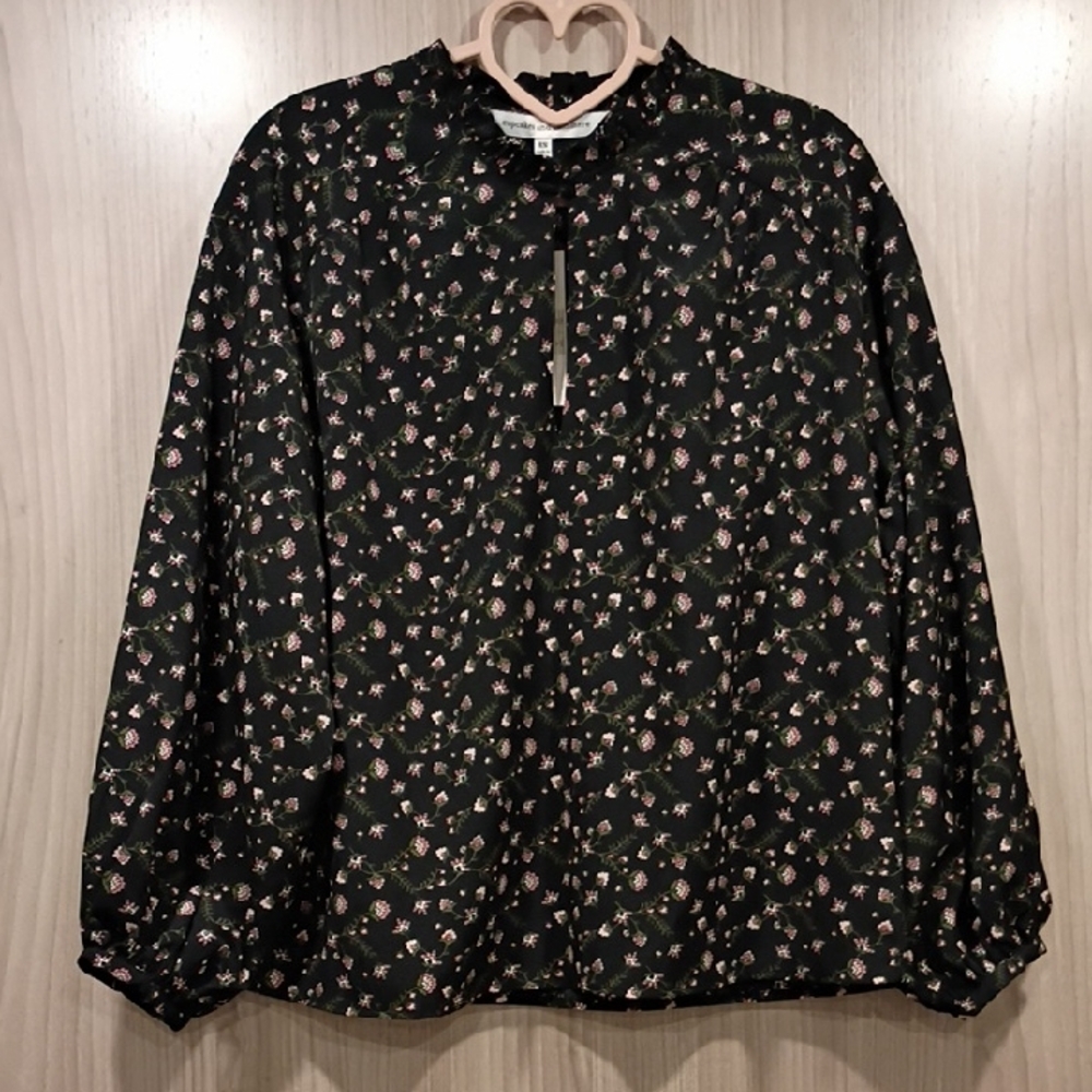 53. NWT Cupcakes & Cashmere Black Floral Blouse